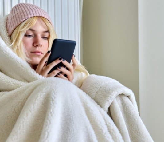 Which Heated Throw Blanket Should You Get