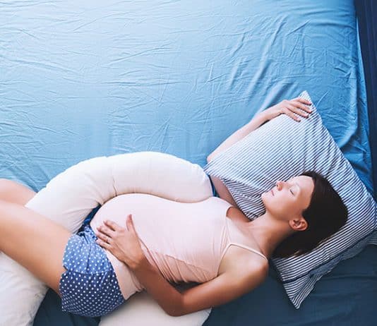 how does pregnancy affect sleep 4